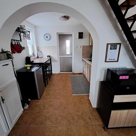Grapeline Guesthouse Chotin Esterno foto